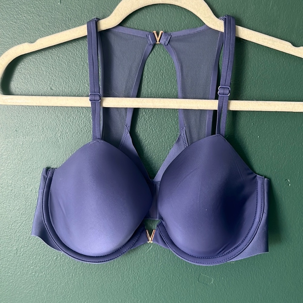 34D VS Bra